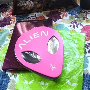 LE Jeffree Star Alien Palette